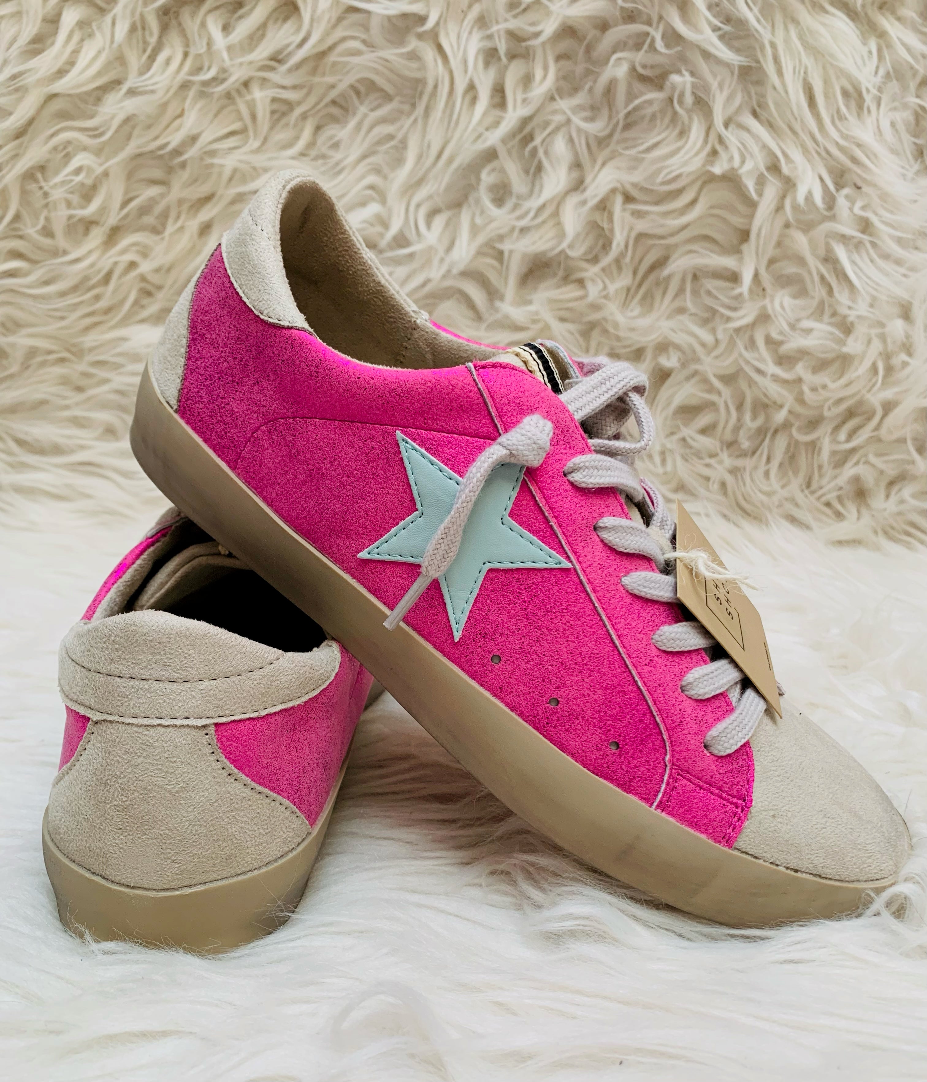 Paula Fuchsia Sneakers