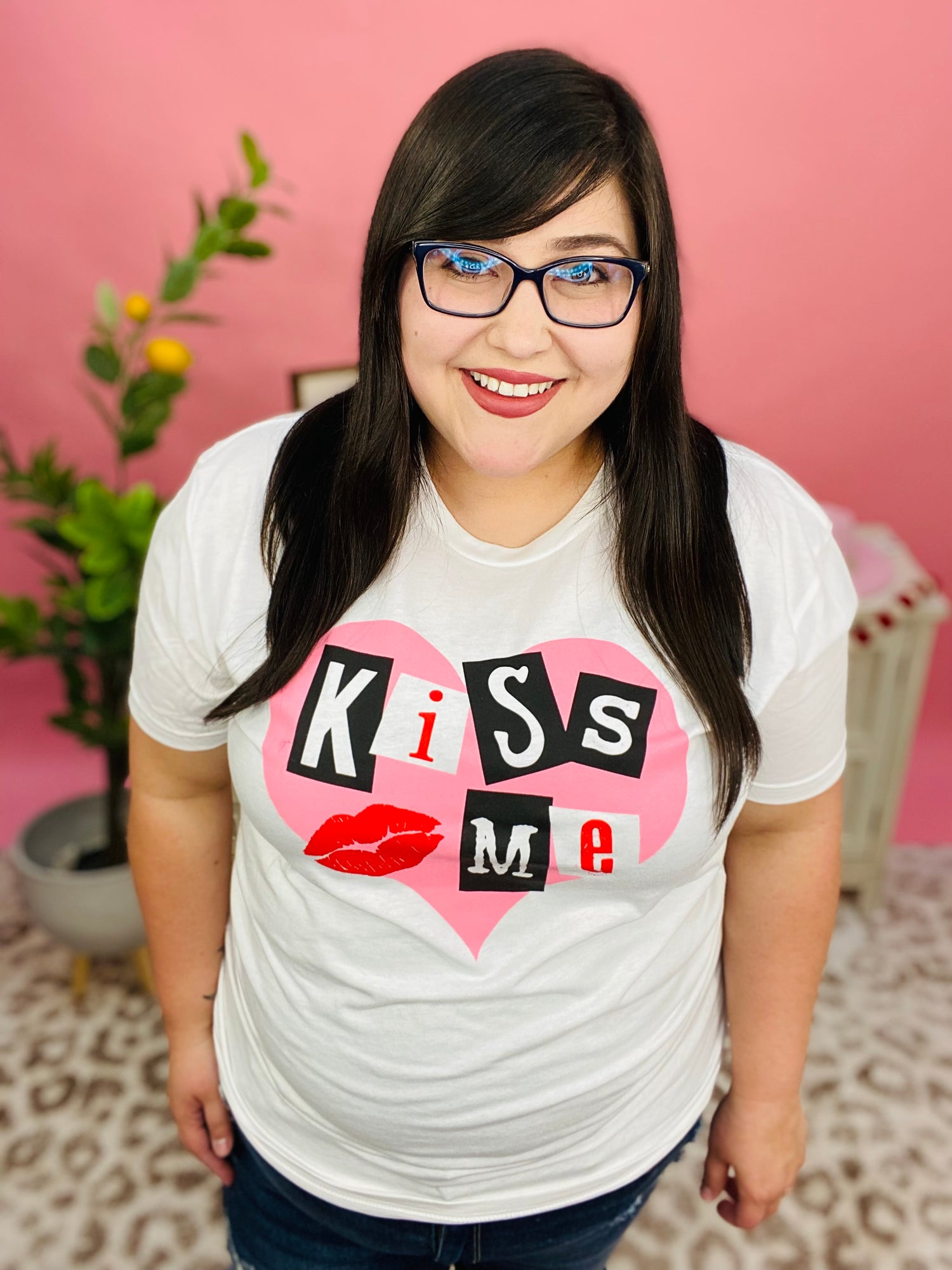 Kiss Me Tee